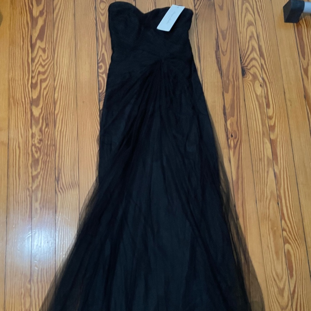 Monique Lhuillier Black Strapless Tulle Prom Gown